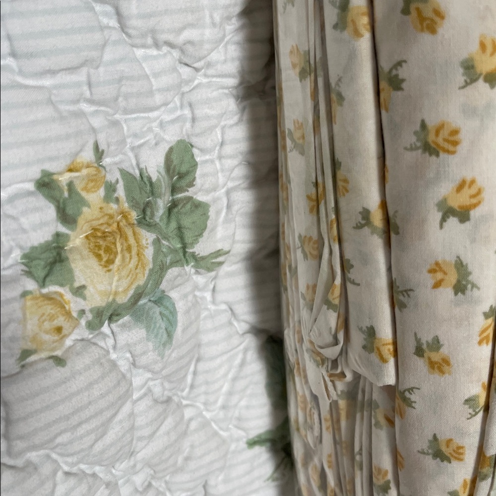 NWT WAVERLY GARDEN ROOM, YELLOW ROSES, FULL SHEET SET - Picture 3 of 5